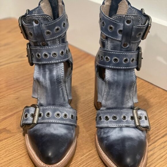 Freebird Joplin (Navy) size 6 - Picture 4 of 6